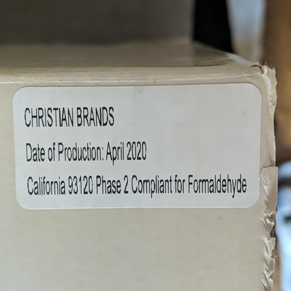 NWT DiGiovanni Nativity Set with Wood Stable - Picture 4 of 4